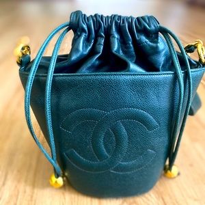 Chanel 90s rare color Green drawstring bucket bag